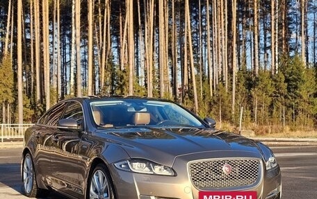 Jaguar XJ IV (X351), 2017 год, 2 790 000 рублей, 33 фотография
