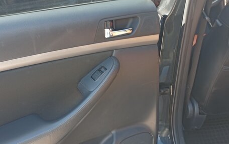 Toyota Avensis III рестайлинг, 2008 год, 880 000 рублей, 14 фотография