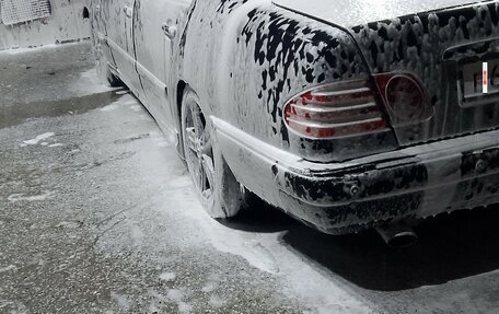 Mercedes-Benz E-Класс, 1996 год, 200 000 рублей, 3 фотография