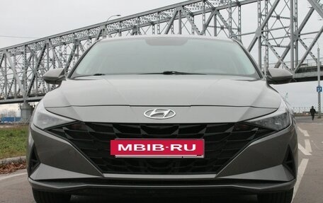 Hyundai Elantra, 2021 год, 1 900 000 рублей, 6 фотография