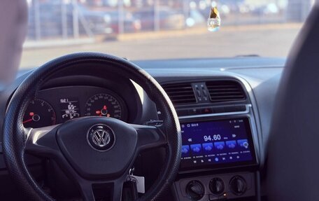 Volkswagen Polo VI (EU Market), 2016 год, 750 000 рублей, 9 фотография
