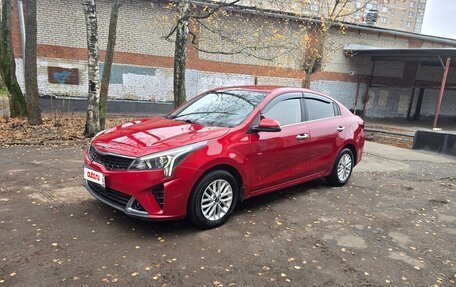 KIA Rio IV, 2020 год, 1 500 000 рублей, 2 фотография