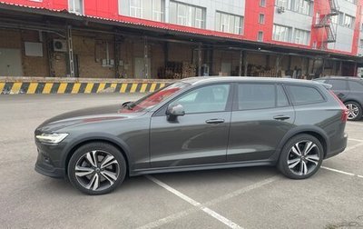 Volvo V60 Cross Country II, 2019 год, 4 300 000 рублей, 1 фотография