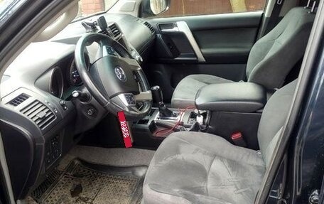 Toyota Land Cruiser Prado 150 рестайлинг 2, 2013 год, 2 750 000 рублей, 7 фотография