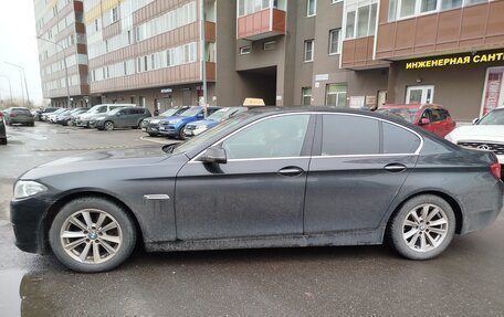 BMW 5 серия, 2016 год, 1 900 000 рублей, 4 фотография