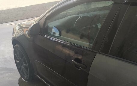 Volkswagen Golf V, 2004 год, 370 000 рублей, 2 фотография