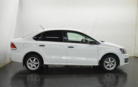 Volkswagen Polo VI (EU Market), 2016 год, 900 000 рублей, 4 фотография