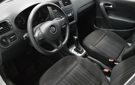 Volkswagen Polo VI (EU Market), 2016 год, 900 000 рублей, 10 фотография