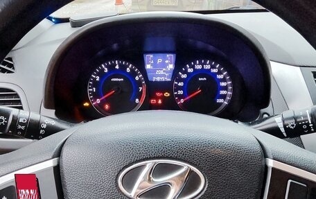 Hyundai Solaris II рестайлинг, 2015 год, 820 000 рублей, 11 фотография