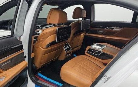 BMW 7 серия, 2021 год, 7 856 000 рублей, 9 фотография