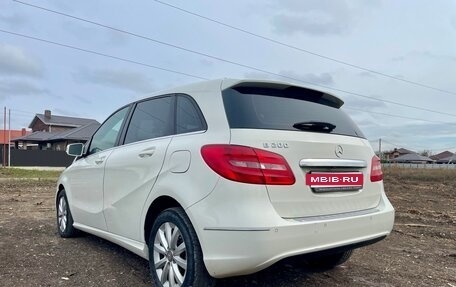 Mercedes-Benz B-Класс, 2013 год, 1 249 000 рублей, 5 фотография