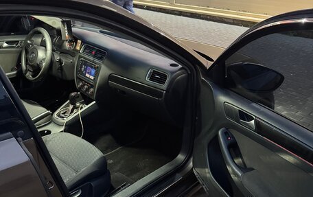 Volkswagen Jetta VI, 2011 год, 790 000 рублей, 10 фотография