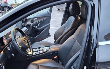 Mercedes-Benz E-Класс, 2016 год, 3 000 000 рублей, 13 фотография