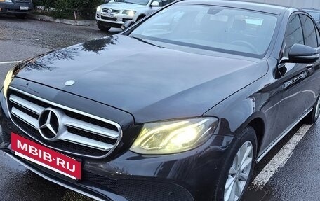 Mercedes-Benz E-Класс, 2016 год, 3 000 000 рублей, 16 фотография