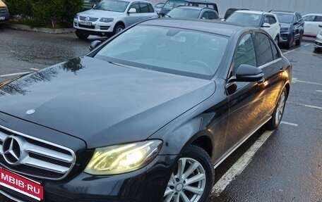 Mercedes-Benz E-Класс, 2016 год, 3 000 000 рублей, 7 фотография