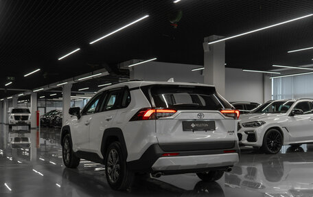 Toyota RAV4, 2025 год, 4 300 000 рублей, 4 фотография