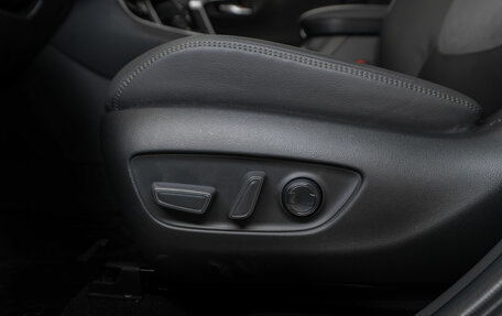 Toyota RAV4, 2025 год, 4 300 000 рублей, 15 фотография