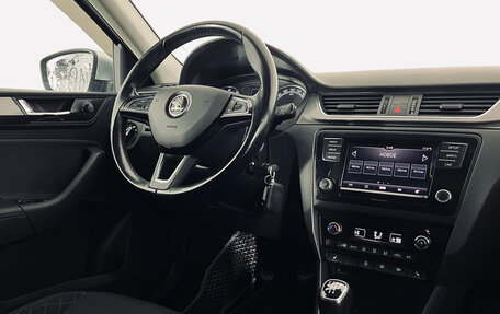 Skoda Rapid I, 2018 год, 1 120 000 рублей, 13 фотография