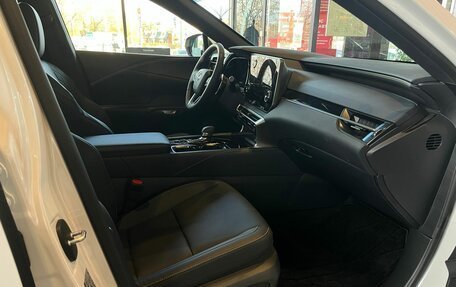 Lexus RX IV рестайлинг, 2025 год, 8 400 000 рублей, 12 фотография