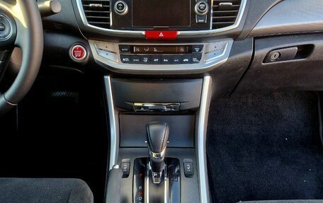 Honda Accord IX рестайлинг, 2013 год, 1 748 000 рублей, 11 фотография