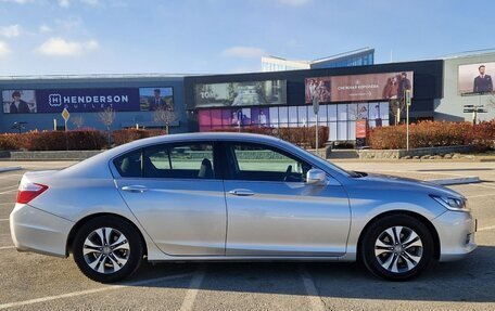 Honda Accord IX рестайлинг, 2013 год, 1 748 000 рублей, 33 фотография