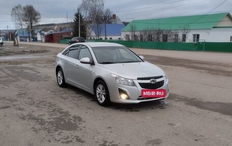 Chevrolet Cruze II, 2013 год, 1 000 000 рублей, 3 фотография