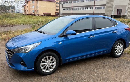 Hyundai Solaris II рестайлинг, 2020 год, 1 700 000 рублей, 2 фотография