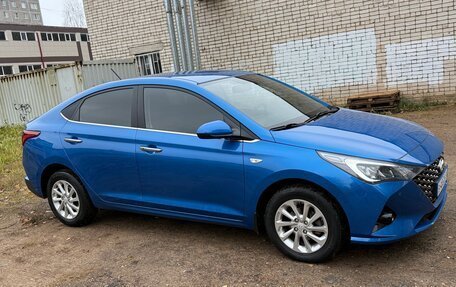 Hyundai Solaris II рестайлинг, 2020 год, 1 700 000 рублей, 3 фотография