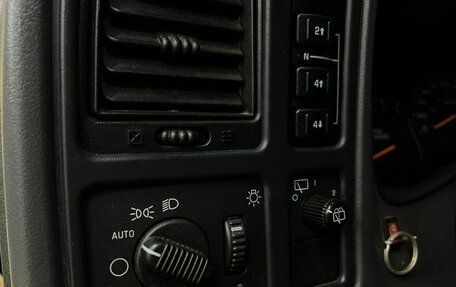 Chevrolet Tahoe II, 2004 год, 769 888 рублей, 16 фотография