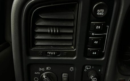 Chevrolet Tahoe II, 2004 год, 769 888 рублей, 17 фотография