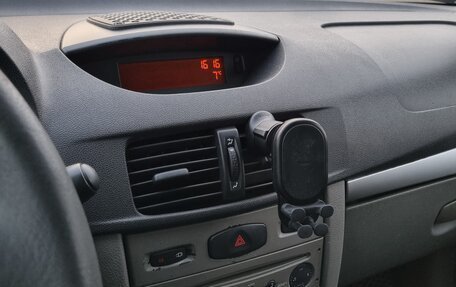 Renault Symbol, 2009 год, 350 000 рублей, 28 фотография