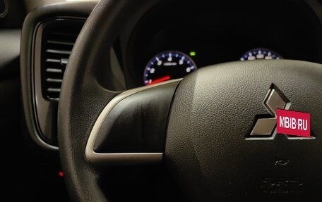 Mitsubishi Outlander III рестайлинг 3, 2015 год, 1 199 000 рублей, 17 фотография