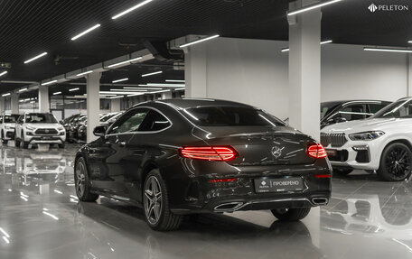 Mercedes-Benz C-Класс, 2019 год, 2 950 000 рублей, 4 фотография