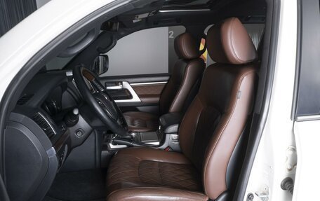 Toyota Land Cruiser 200, 2017 год, 5 775 000 рублей, 10 фотография