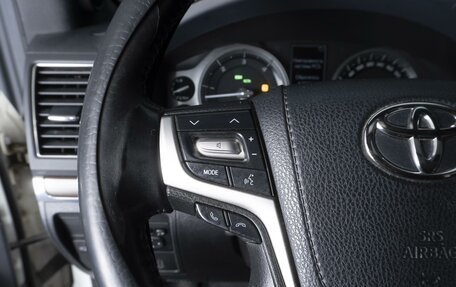 Toyota Land Cruiser 200, 2017 год, 5 775 000 рублей, 20 фотография