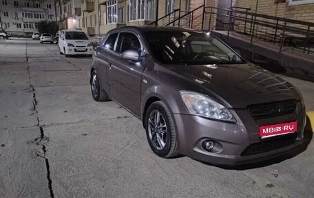 KIA cee'd I рестайлинг, 2008 год, 750 000 рублей, 1 фотография