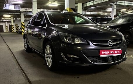 Opel Astra J, 2013 год, 850 000 рублей, 1 фотография