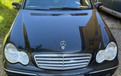 Mercedes-Benz C-Класс, 2006 год, 600 000 рублей, 1 фотография