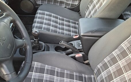 Mitsubishi Carisma I, 2002 год, 449 000 рублей, 12 фотография