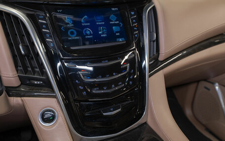 Cadillac Escalade IV, 2019 год, 6 370 000 рублей, 23 фотография