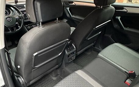 Volkswagen Tiguan II, 2020 год, 2 198 000 рублей, 10 фотография