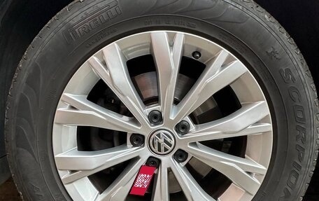 Volkswagen Tiguan II, 2020 год, 2 198 000 рублей, 15 фотография