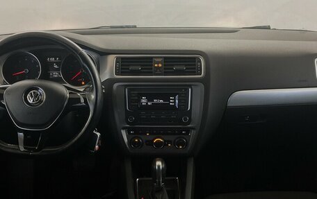 Volkswagen Jetta VI, 2017 год, 1 250 000 рублей, 5 фотография