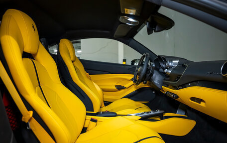 Ferrari F8, 2021 год, 33 000 000 рублей, 18 фотография