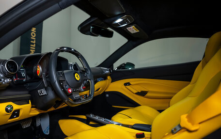 Ferrari F8, 2021 год, 33 000 000 рублей, 23 фотография