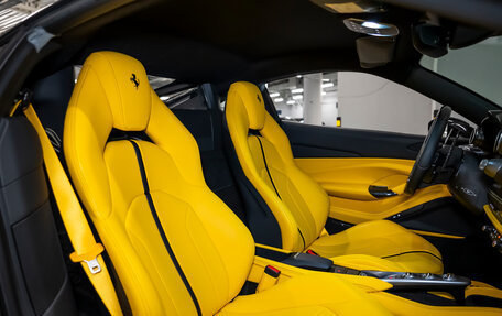 Ferrari F8, 2021 год, 33 000 000 рублей, 26 фотография