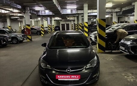 Opel Astra J, 2013 год, 850 000 рублей, 2 фотография