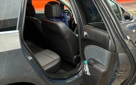 Opel Astra J, 2013 год, 850 000 рублей, 29 фотография