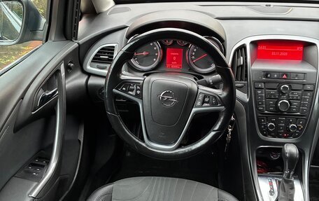 Opel Astra J, 2013 год, 850 000 рублей, 25 фотография