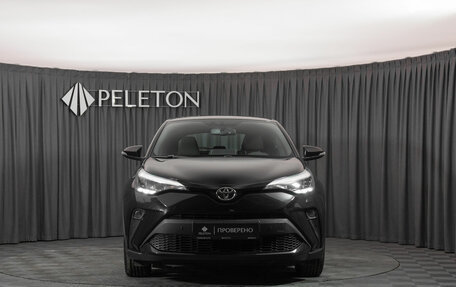 Toyota C-HR I рестайлинг, 2020 год, 2 980 000 рублей, 3 фотография